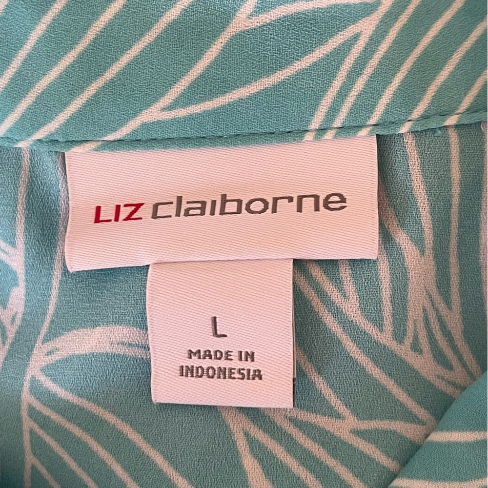 $15 SALE Aqua Leaf Print Button-Down Shirt Liz Claiborne Sleeveless Top Beach - Picture 6 of 7